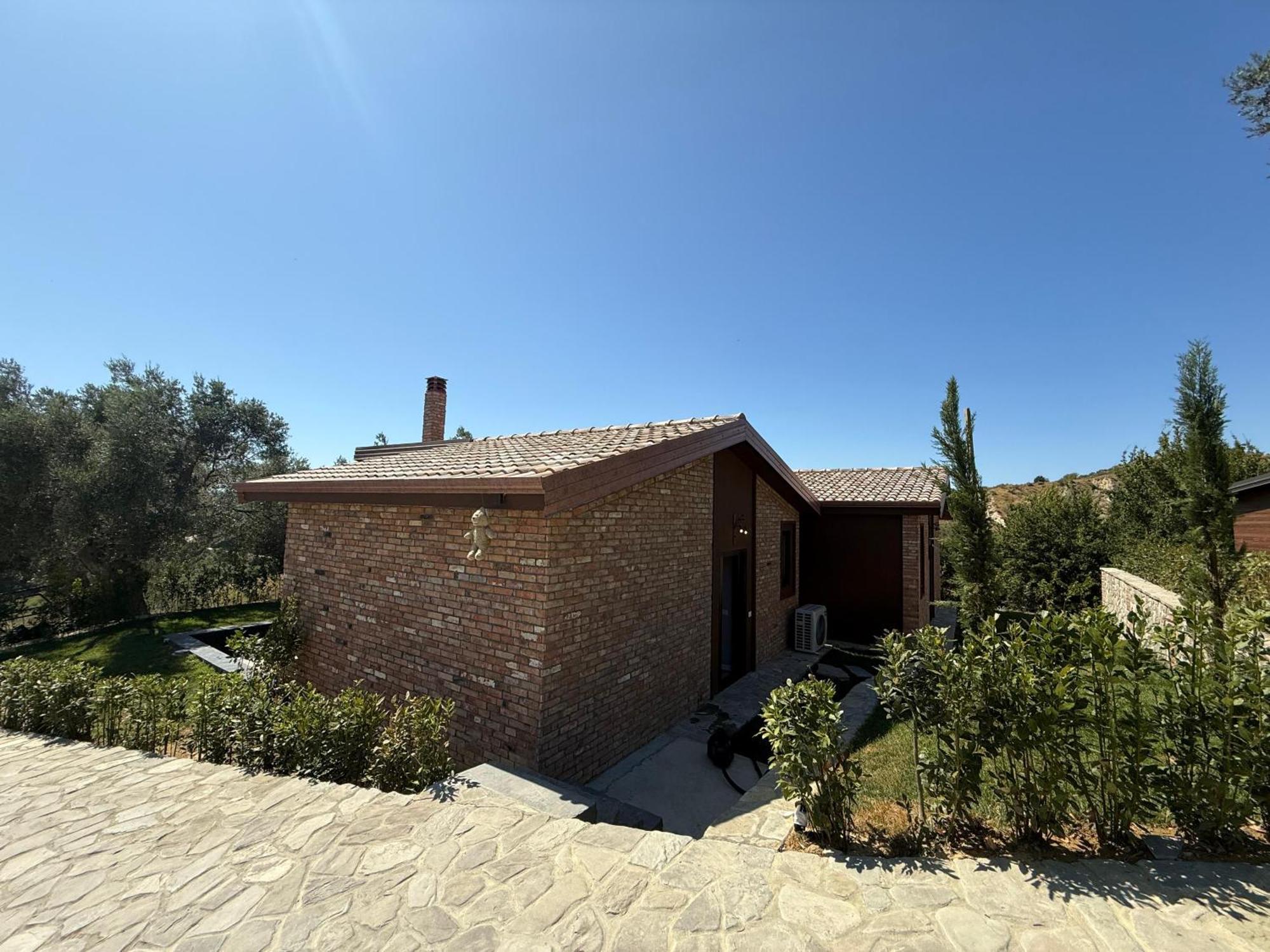 Casa de hóspedes Bujtina Ajazi *